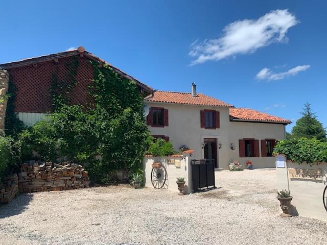 Les Glycines Bed & Breakfast Saint Gaudens Exterior photo